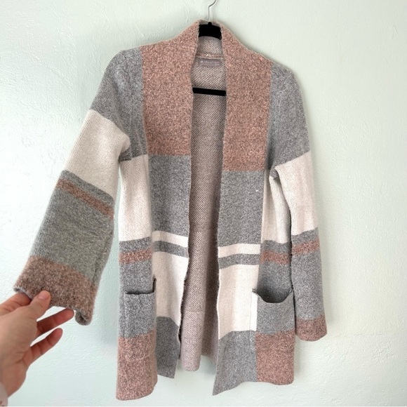 Long Grey Peach and White Cardigan by Evolution Size Large - Picture 2 of 7